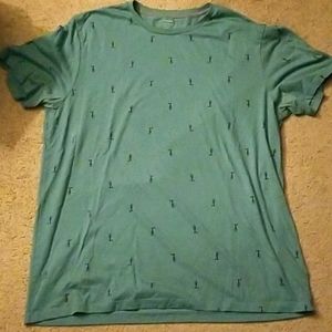 Old Navy t shirt